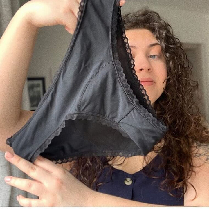 Claire D., 28